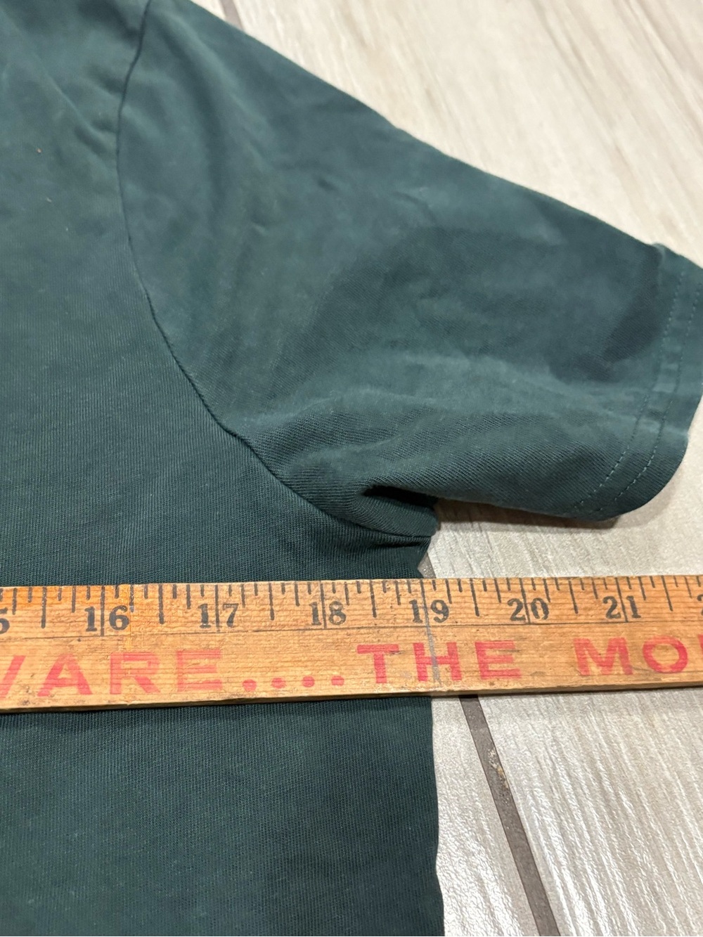 #4 Tory B
Size Large
Good condition - Picture 5 of 6